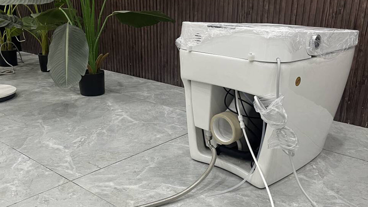 What is a Floor-Mounted P-Trap Smart bidet Toilet? Is it suitable for my bathroom?